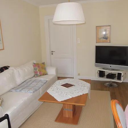 Ein Zuhause Auf Zeit * لوبيك